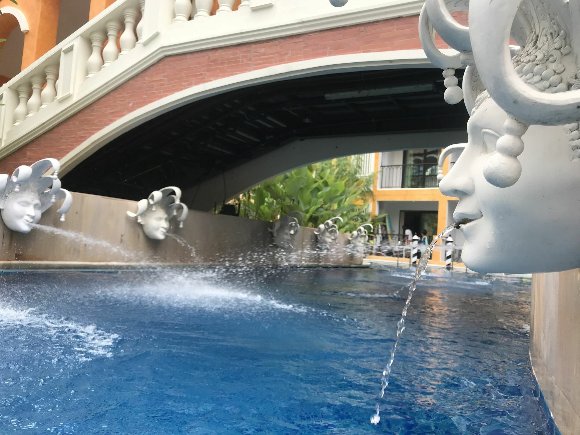 Апартаменты Venetian Pattaya Саттахип Экстерьер фото